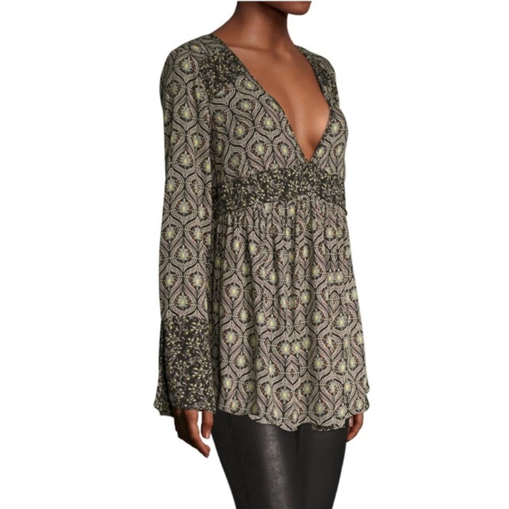 Free People ROLLING HILLS Long Sleeve Flowy Floral Tunic Top in Black M $108